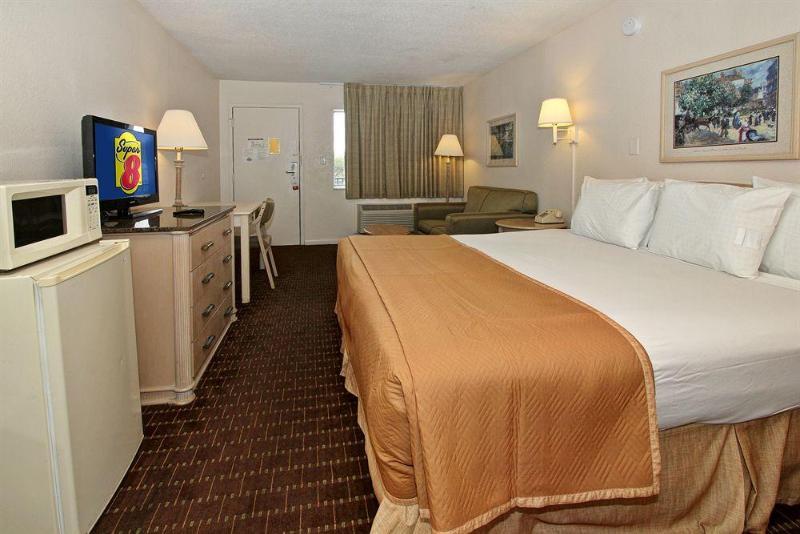 Hotel Super 8 By Wyndham Kissimmee/Maingate/Orlando Area Celebration Exteriér fotografie